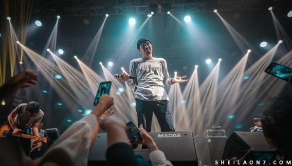 Simak! Ini Lokasi, Jadwal dan Harga Tiket Konser Sheila On 7 'Tunggu Aku di' Simak! Ini Lokasi, Jadwal dan Harga Tiket Konser Sheila On 7 'Tunggu Aku di'