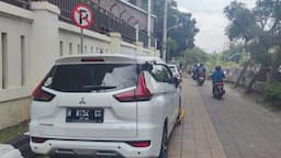 Parkir di Wilayah Terlarang, Empat Mobil Digembok Dishub Kota Semarang