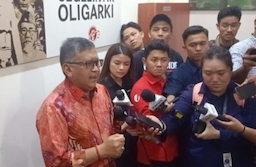 Hasto Tegaskan Megawati Ajukan Amicus Curiae ke MK sebagai Rakyat
