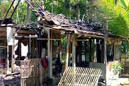 Satu Rumah Warga di Desa Parungsari Ludes Terbakar, Diduga Akibat Korsleting Listrik