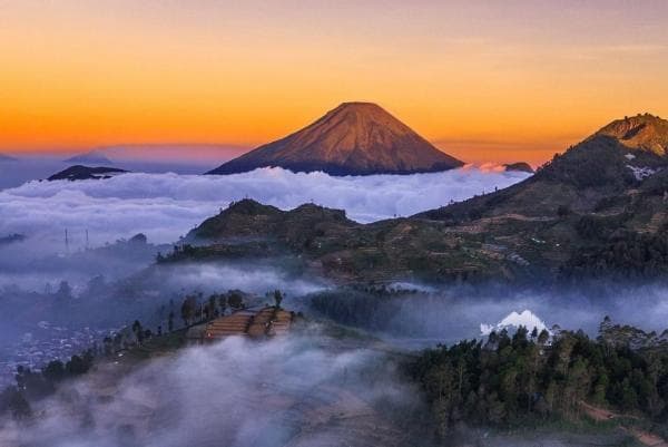 5 Lokasi Wisata Dieng yang Bikin Susah Move On, dari Sunrise hingga Telaga Berwarna 5 Lokasi Wisata Dieng yang Bikin Susah Move On, dari Sunrise hingga Telaga Berwarna