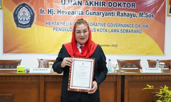 Wisuda ke-174 Undip, Wali Kota Semarang Mbak Ita Lulus Doktoral Predikat Summa Cumlaude