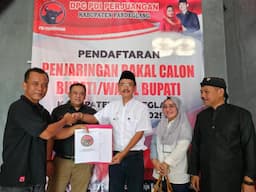 Uday Suhada Aktivis Anti Korupsi Banten, Siap Maju Pilkada Kabupaten Pandeglang 2024