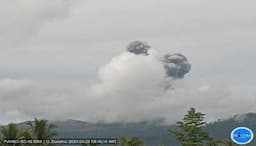 Gunung Dukono Erupsi Muntahkan Kolom Abu Tebal Setinggi 1200 Meter