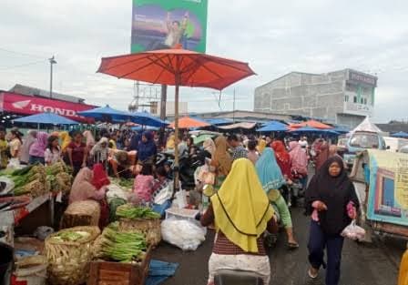 Program Pemagaran Pasar Gambir di Percutsei Tuan Mandek, Warga Sebut Sekda dan Camat Buang Badan