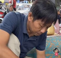 Viral Video Pria Mirip Coach Shin Tae-yong Sampai Dibagikan Ulang Marselino Ferdinan