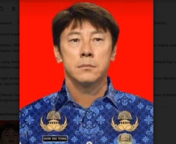 Viral Foto Pelatih Timnas Indonesia Shin Tae-yong Jadi PNS, ini Komentar Ridwan Kamil: Viral Foto Pelatih Timnas Indonesia Shin Tae-yong Jadi PNS, ini Komentar Ridwan Kamil: