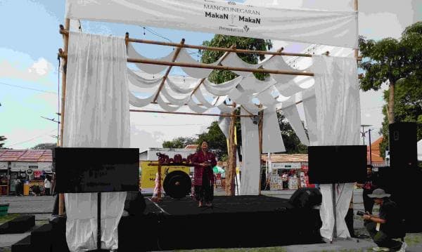 Resmi Dibuka, Mangkunegaran Makan Makan Sediakan Puluhan Stand Resmi Dibuka, Mangkunegaran Makan Makan Sediakan Puluhan Stand