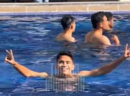 Santai Dulu, Timnas Indonesia U-23 Asyik Berenang jelang Lawan Uzbekistan