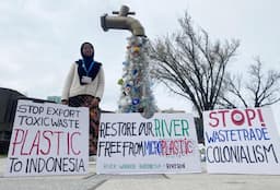 Bertemu 3 Delegasi Eropa, Nina: Hentikan Pengiriman Sampah ke Gresik