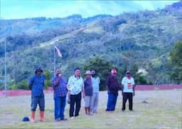 Kadis Lingkungan Hidup Kabupaten Tolikara, Ajak Masyarakat Hidup Bersih dan Sehat