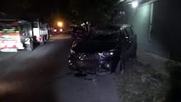 Kecelakaan Hari Ini di Grobogan, Menyetir Sambil Mabuk Mobil Hantam Trotoar dan Tiang Telepon
