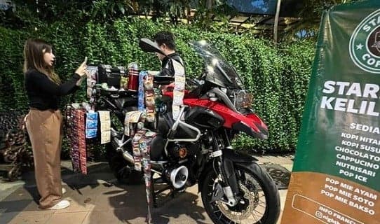 Moge Seharga Rp800 Juta Dipakai Jualan Kopi Keliling Viral, Netizen cuma Bisa Melongo Moge Seharga Rp800 Juta Dipakai Jualan Kopi Keliling Viral, Netizen cuma Bisa Melongo
