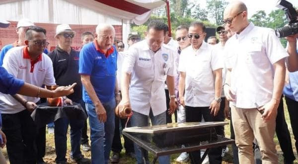 Wow! Tinton Suprapto Bakal Bangun Sirkuit Skala Internasional di Pandeglang Wow! Tinton Suprapto Bakal Bangun Sirkuit Skala Internasional di Pandeglang