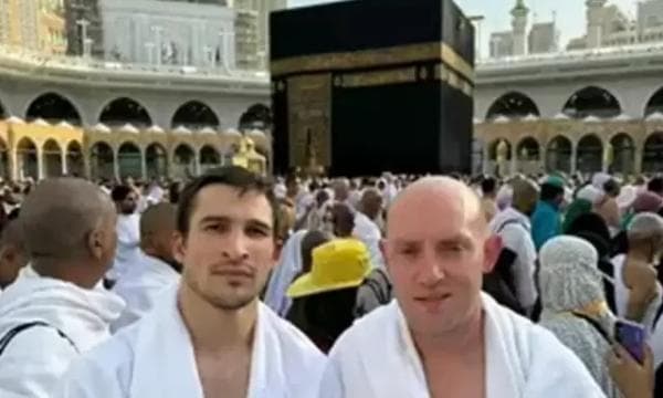 Cucu Muhammad Ali Tunaikan Umroh, Biaggio Walsh : Perasaan Luar Biasa Cucu Muhammad Ali Tunaikan Umroh, Biaggio Walsh : Perasaan Luar Biasa