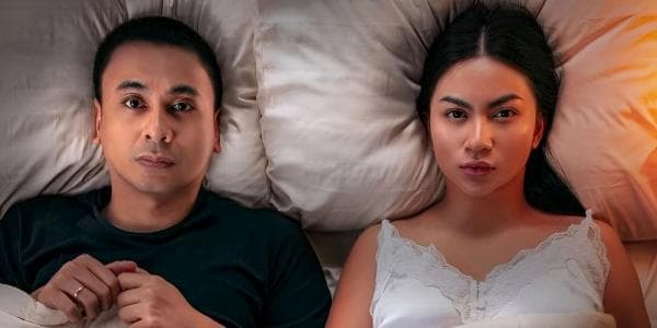Raditya Dika Comeback di Film Catatan Harian Menantu Sinting Bareng Ariel Tatum, Ini Sinopsisnya! Raditya Dika Comeback di Film Catatan Harian Menantu Sinting Bareng Ariel Tatum, Ini Sinopsisnya!