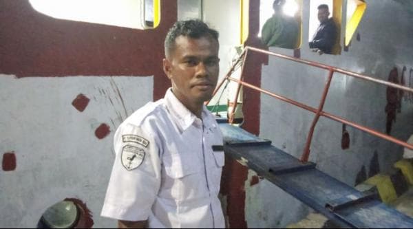 Profil Bongkar, ABK Cantika Lestari 9C, si Pelaut Tangguh dari Kecamatan Liae Kabupaten Sabu Raijua Profil Bongkar, ABK Cantika Lestari 9C, si Pelaut Tangguh dari Kecamatan Liae Kabupaten Sabu Raijua