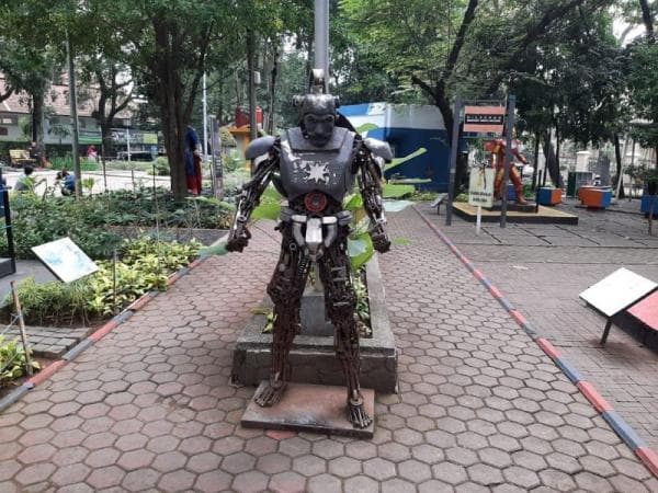 Jalan-jalan Bareng Keluarga, Asah Motorik Anak di Taman Super Hero Bandung Jalan-jalan Bareng Keluarga, Asah Motorik Anak di Taman Super Hero Bandung
