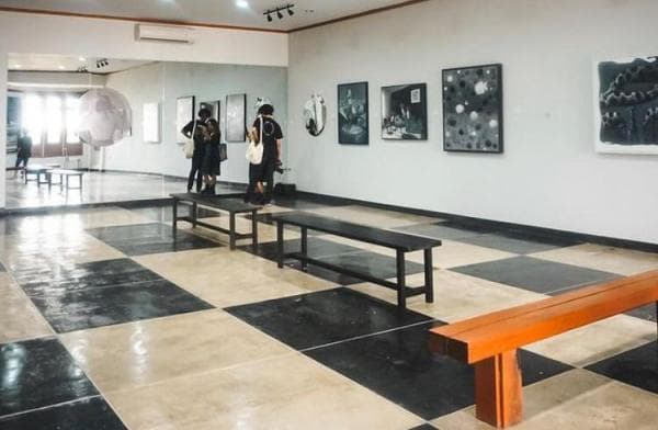 6 Galeri Seni di Bandung Ini Cocok untuk Art Date Bareng Pacar 6 Galeri Seni di Bandung Ini Cocok untuk Art Date Bareng Pacar