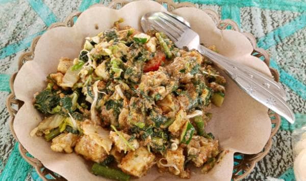 Saladnya Orang Sunda, Ini 4 Lotek Legend yang Ada di Bandung Saladnya Orang Sunda, Ini 4 Lotek Legend yang Ada di Bandung