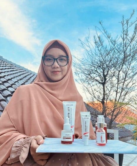 Gyan Pramesty Ciptakan Yonglow Skincare, Produk Kecantikan yang Aman untuk Kaum Hawa Gyan Pramesty Ciptakan Yonglow Skincare, Produk Kecantikan yang Aman untuk Kaum Hawa