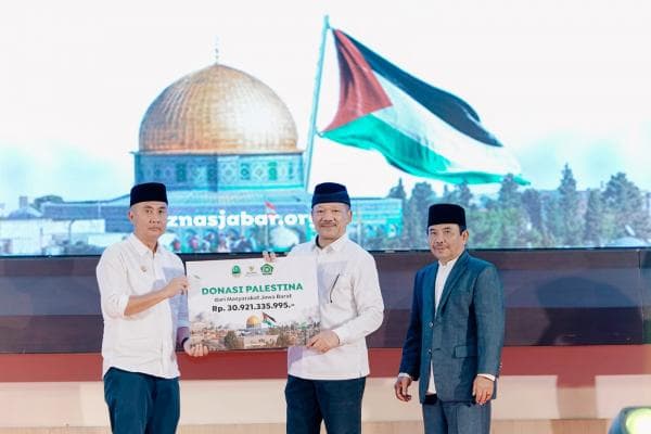 Baznas Jabar Award 2024 Apresiasi 119 Pemenang, Kota Bandung Keluar Sebagai Juara Umum Baznas Jabar Award 2024 Apresiasi 119 Pemenang, Kota Bandung Keluar Sebagai Juara Umum