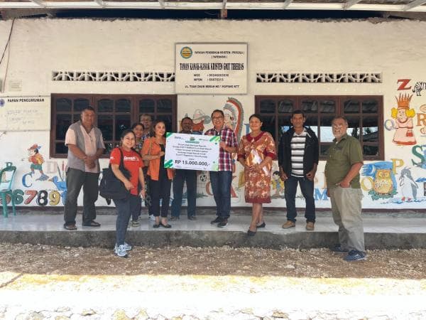 PT. Pegadaian Area Kupang, Bantu Pembangunan TK GMIT Tiberias TDM Kota Kupang PT. Pegadaian Area Kupang, Bantu Pembangunan TK GMIT Tiberias TDM Kota Kupang