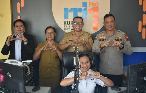 Dialog Pagi dengan Tema Suara Anak Membangun Bangsa Dialog Pagi dengan Tema Suara Anak Membangun Bangsa