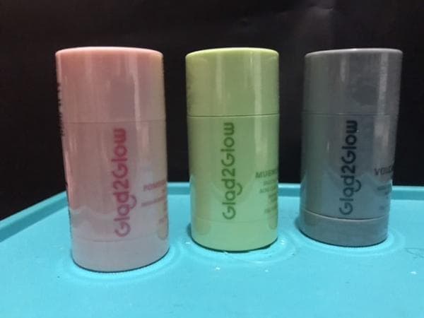Battle 3 Varian Clay Stick Mask dari Glad2Glow, Mencerahkan Sampai Membersihkan Pori Battle 3 Varian Clay Stick Mask dari Glad2Glow, Mencerahkan Sampai Membersihkan Pori
