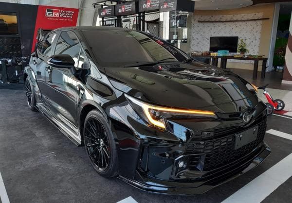 Asri Motor Hadirkan GR Corolla untuk Viewing di Surabaya Asri Motor Hadirkan GR Corolla untuk Viewing di Surabaya