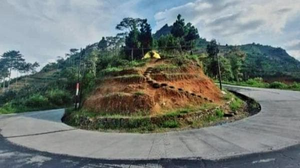 Cerita Dibalik Pesona Keindahan Bukit Lawang Angin Banjarwagi Cerita Dibalik Pesona Keindahan Bukit Lawang Angin Banjarwagi