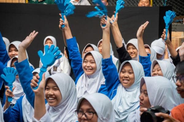 Rayakan Hari Jadi ke-3, Pelindo Kembali Menggelar Program Pelindo Mengajar Rayakan Hari Jadi ke-3, Pelindo Kembali Menggelar Program Pelindo Mengajar