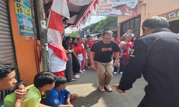 Heboh! Begini Keseruan Kang Arfi Ikut Lomba Agustusan Bareng Warga Kebonjayanti Heboh! Begini Keseruan Kang Arfi Ikut Lomba Agustusan Bareng Warga Kebonjayanti
