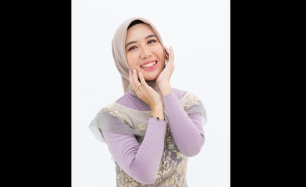 Intip Yuk Bidan Seruni, TikTokers Cantik asal Bogor yang Rajin Berbagi Intip Yuk Bidan Seruni, TikTokers Cantik asal Bogor yang Rajin Berbagi