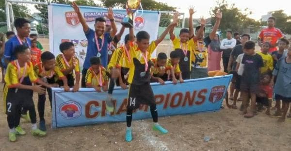 Putra Nagekeo Juara Piala Menpora Liga Anak Indonesia U12 Regional NTT Putra Nagekeo Juara Piala Menpora Liga Anak Indonesia U12 Regional NTT