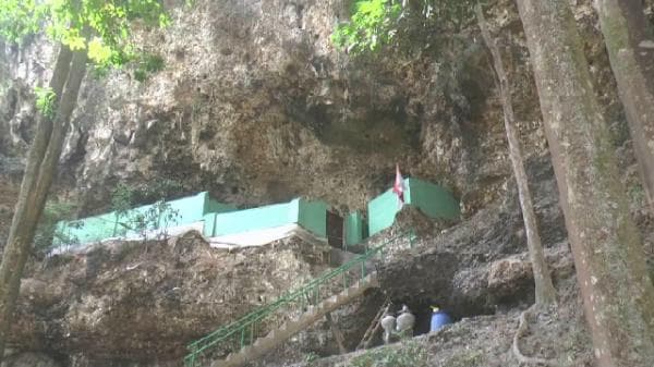 Goa Gembul, Goa Tersembunyi Tempat Musyawarah Para Wali se-Jagad, Ini yang Dikatakan Gus Dur Goa Gembul, Goa Tersembunyi Tempat Musyawarah Para Wali se-Jagad, Ini yang Dikatakan Gus Dur