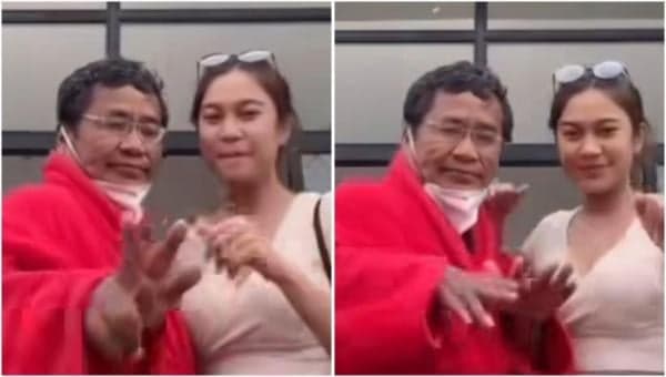 Viral Video Lama Hotman Paris Asyik Joget Bareng Azizah Salsha yang Berbusana Seksi Viral Video Lama Hotman Paris Asyik Joget Bareng Azizah Salsha yang Berbusana Seksi