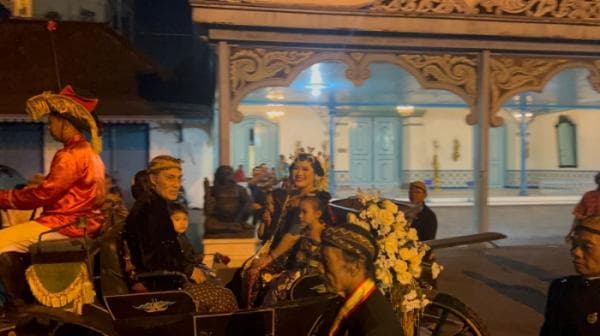 Kemeriahan Pernikahan Cucu Pakubuwono XII, Angkat Budaya Jawa Kemeriahan Pernikahan Cucu Pakubuwono XII, Angkat Budaya Jawa