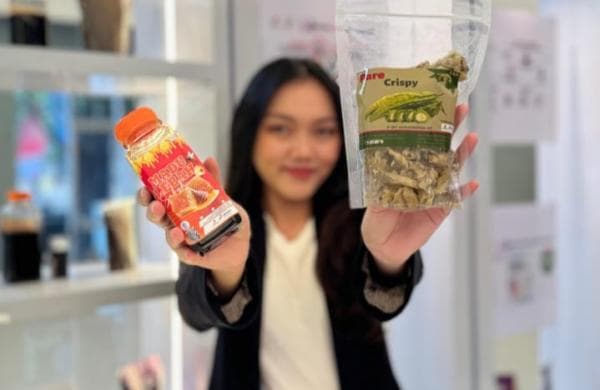 Ini Dua Produk Unggulan yang Dikenalkan PHE Jambi Merang di Hari UMKM Nasional 2024 Ini Dua Produk Unggulan yang Dikenalkan PHE Jambi Merang di Hari UMKM Nasional 2024