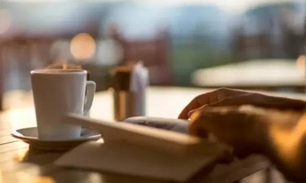 7 Kafe di Jakarta Jadi Surga Para Kutu Buku 7 Kafe di Jakarta Jadi Surga Para Kutu Buku
