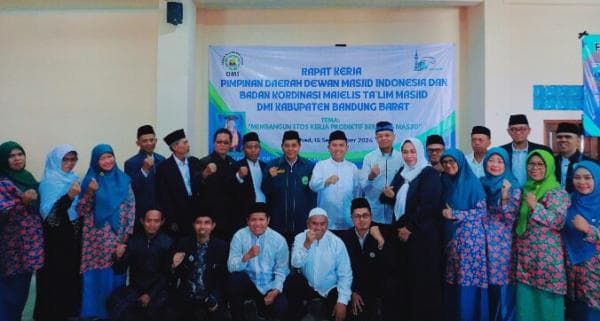 Bertemu Pengurus DMI KBB, Calon Bupati Didik Agus T Janji Tingkatkan Kualitas Masjid Bertemu Pengurus DMI KBB, Calon Bupati Didik Agus T Janji Tingkatkan Kualitas Masjid