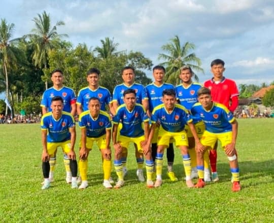 Ribuan Pasang Mata Saksikan Laga Semifinal Kesebelasan Porgas FC VS Mahaputra FC Ribuan Pasang Mata Saksikan Laga Semifinal Kesebelasan Porgas FC VS Mahaputra FC