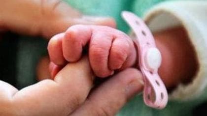 Lengkap Bacaan Adzan serta Tata Caranya , Surat Al Quran untuk Bayi Baru Lahir Lengkap Bacaan Adzan serta Tata Caranya , Surat Al Quran untuk Bayi Baru Lahir