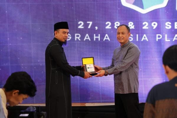 Tasik Muslim Fair 2024 Resmi Dibuka, Pj Sekda Kota Tasikmalaya: Dorong Pemberdayaan Ekonomi Umat Tasik Muslim Fair 2024 Resmi Dibuka, Pj Sekda Kota Tasikmalaya: Dorong Pemberdayaan Ekonomi Umat