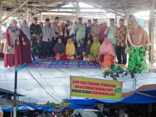 Tiga Elemen di Manggala Sakti Menolak Relokasi Pasar Tradisional KM 25 Tiga Elemen di Manggala Sakti Menolak Relokasi Pasar Tradisional KM 25