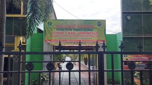 Skandal Video Syur Antara Guru dan Murid di Gorontalo Adalah Siswi Berprestasi Skandal Video Syur Antara Guru dan Murid di Gorontalo Adalah Siswi Berprestasi