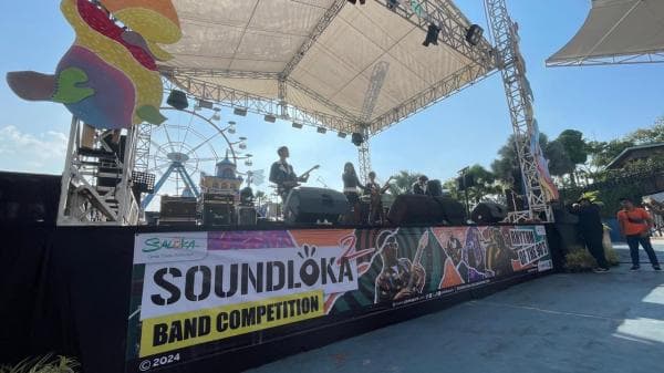 Soundloka 2 Meriahkan Wisata Saloka, 15 Band Unjuk Gigi Bawakan Lagu 90-an Soundloka 2 Meriahkan Wisata Saloka, 15 Band Unjuk Gigi Bawakan Lagu 90-an