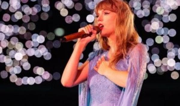Taylor Swift Jadi Musisi Perempuan Terkaya di Dunia Taylor Swift Jadi Musisi Perempuan Terkaya di Dunia