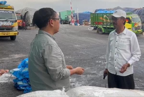 Garam Produksi PT Sumatraco Jadi Primadona di NTT, Bupati Sabu Raijua Tinjau Pabrik di Surabaya Garam Produksi PT Sumatraco Jadi Primadona di NTT, Bupati Sabu Raijua Tinjau Pabrik di Surabaya