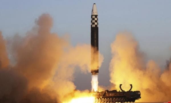 Perang Nuklir Makin Dekat? Inilah Daftar Negara Pemilik Senjata Pemusnah Massal! Perang Nuklir Makin Dekat? Inilah Daftar Negara Pemilik Senjata Pemusnah Massal!